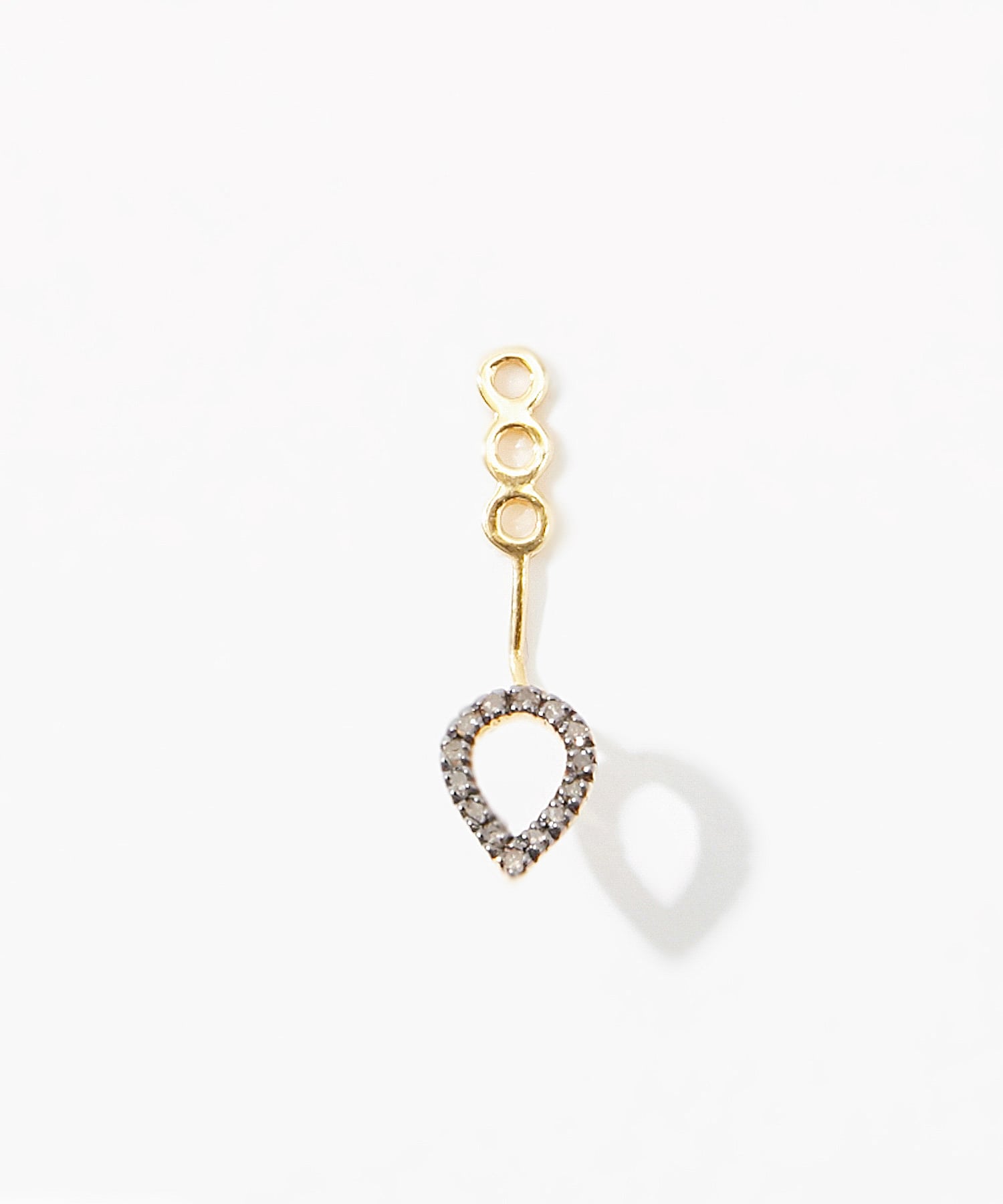 [lotus] petit petal diamonds charm