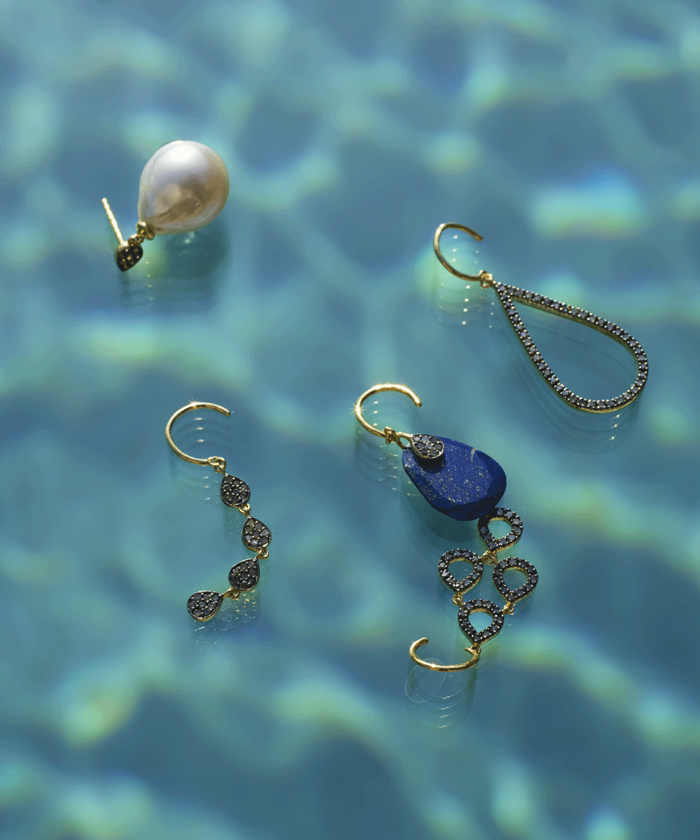 lotus] ビッグペタル ダイヤモンド スウィング シングル ピアス
