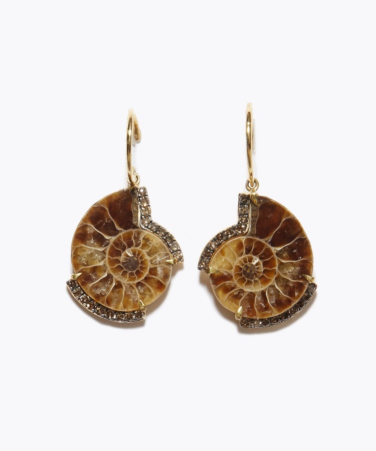 [elafonisi] ammonite pave diamond pierced earring