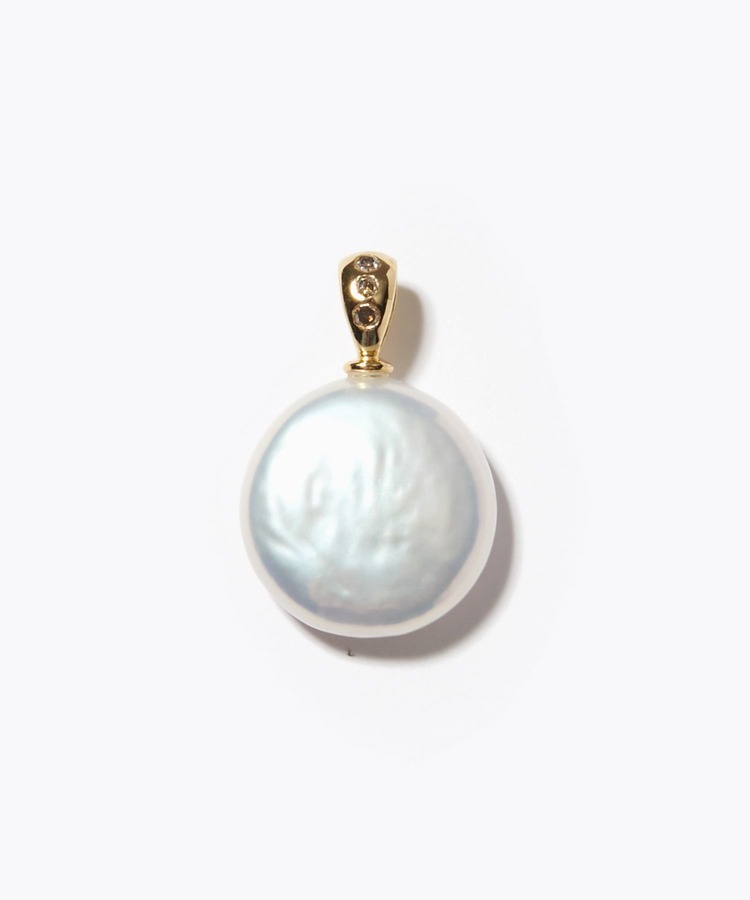 [pear] coin pearl pave diamond charm