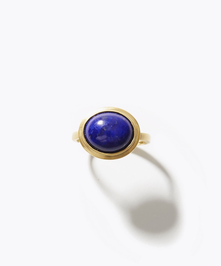 [ancient] cabochon lapis lazuli step bezel ring