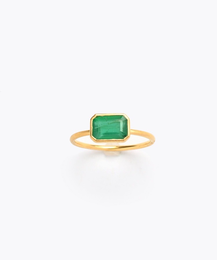[eden] One of a kind emerald bezel ring