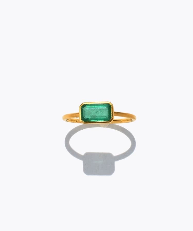 [eden] One of a kind emerald bezel ring