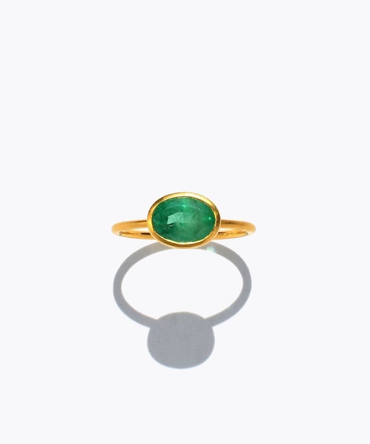 [eden] One of a kind emerald bezel ring