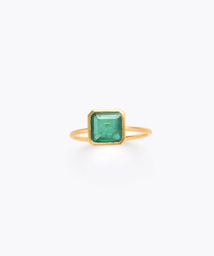 [eden] One of a kind emerald bezel ring