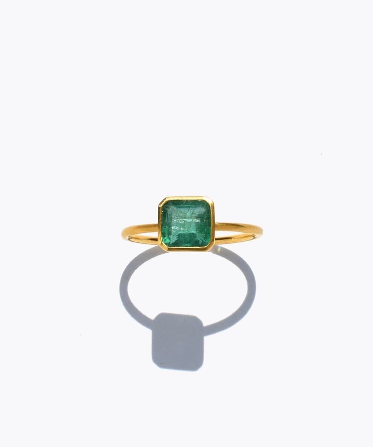 [eden] One of a kind emerald bezel ring