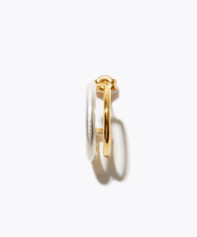 [bone] reverse bi-color single pierced earring