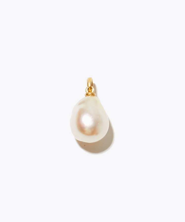 [ancient] akoya baroque pearl mini charm