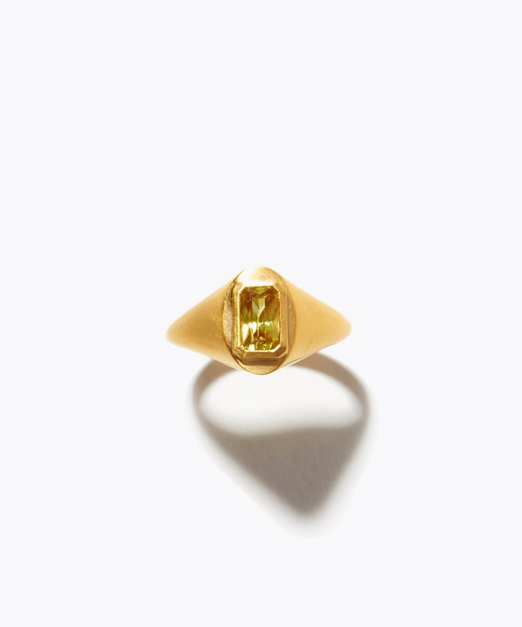 [eden] sphene signet pinky ring