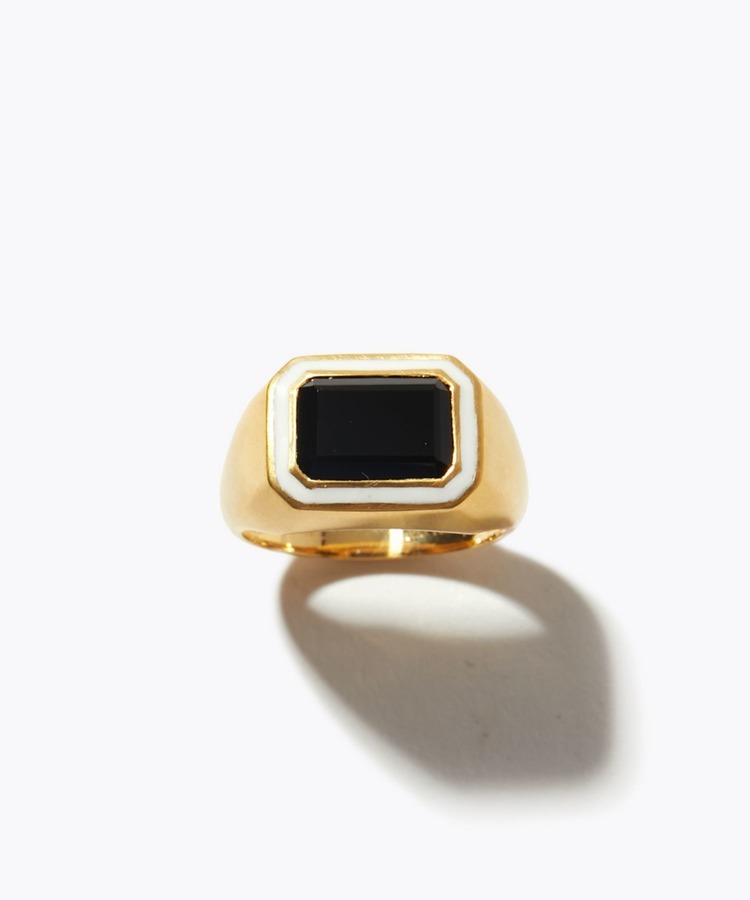 [ancient] onyx white enamel ring