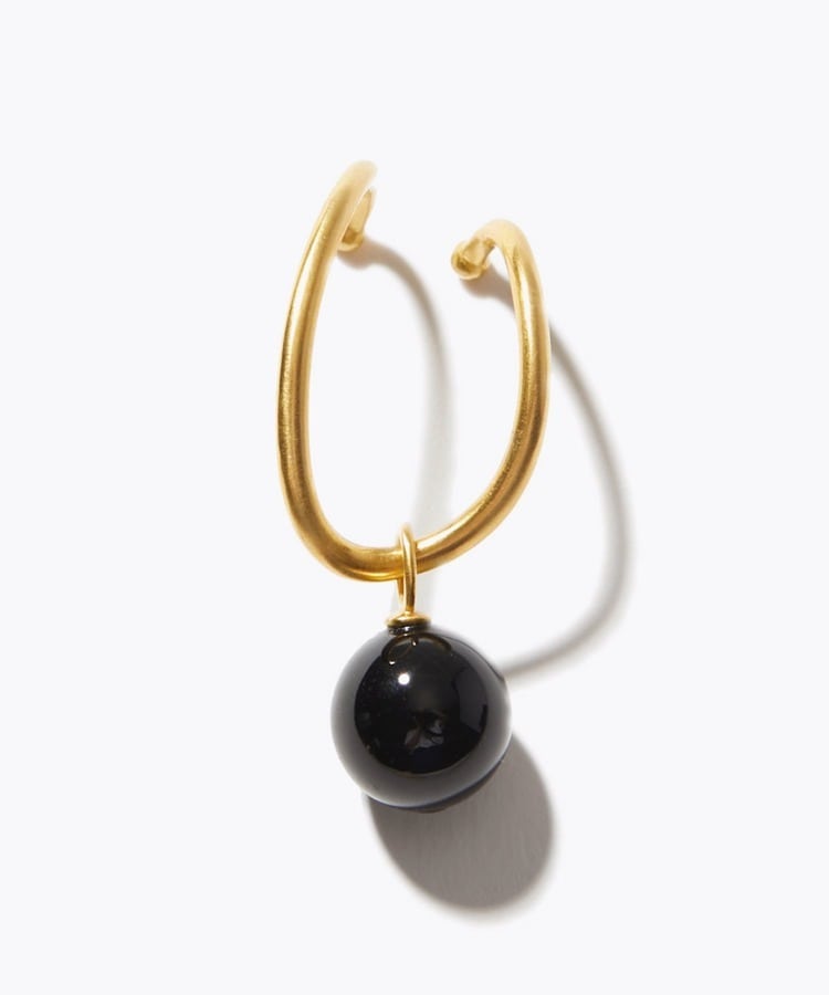 [bone] onyx stone ball swing cuff