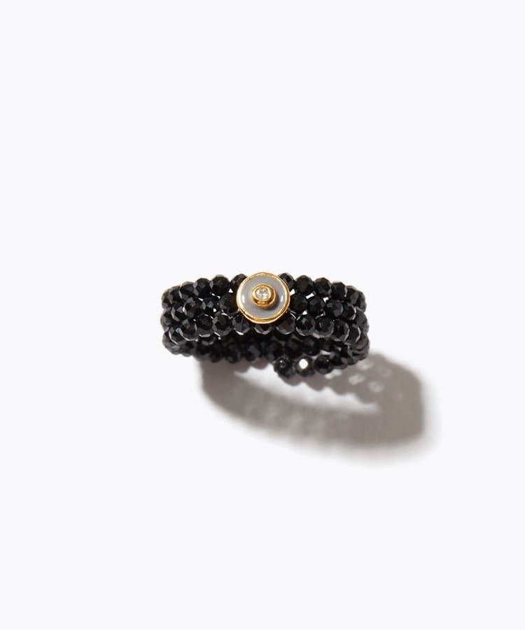 [amulette」「Boldly defeating the wicked」black spinel diamond spiral ring