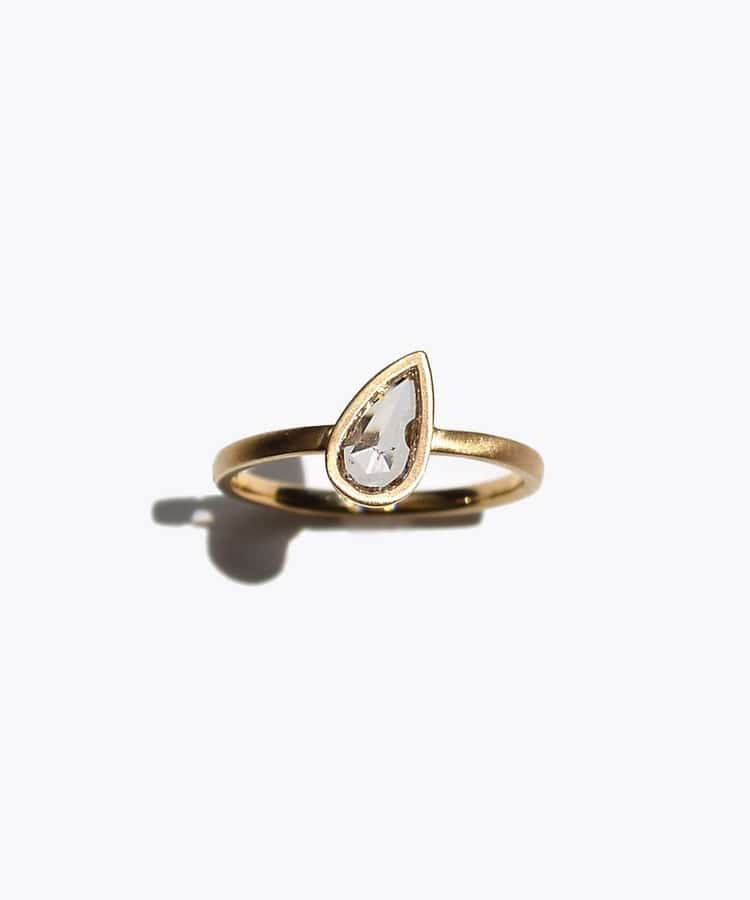 [online store limited] One of a kind K18 pear shape rosecut diamond ring