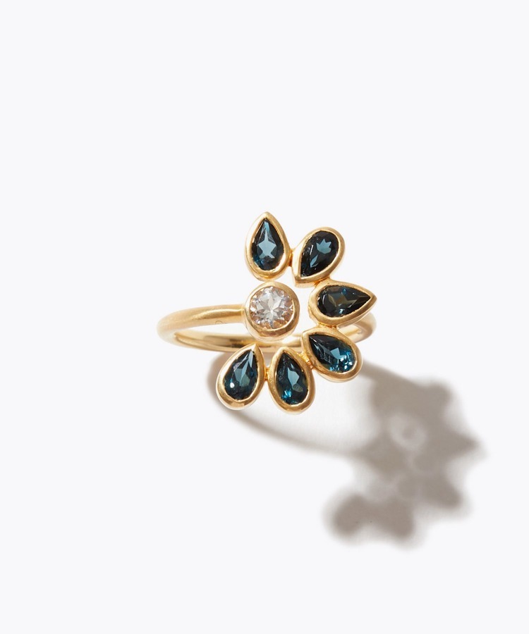 [eden] london blue topaz daisy ring