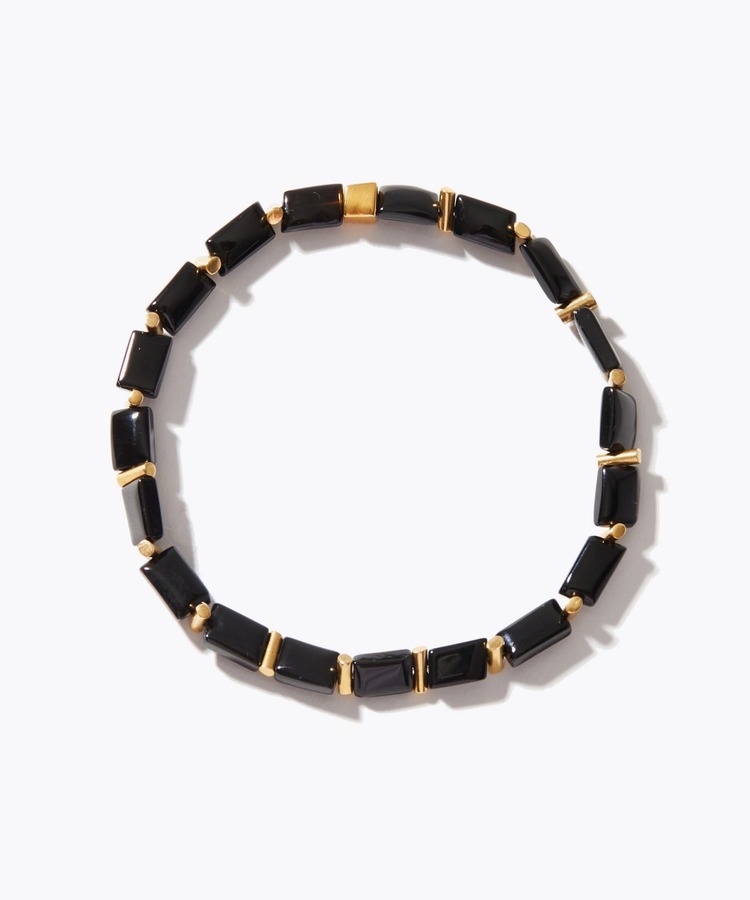 [amulette] 「Drive away evil spirits and lead to the achievement of goals」 onyx gum shape bracelet