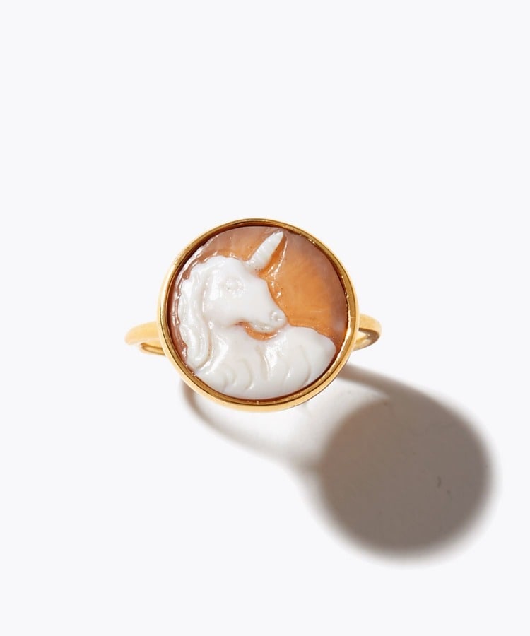 [ancient] cameo carving unicorn ring