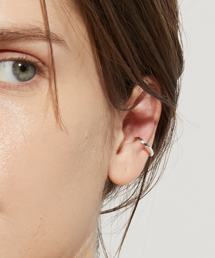 [bone] twisted silver ear cuff