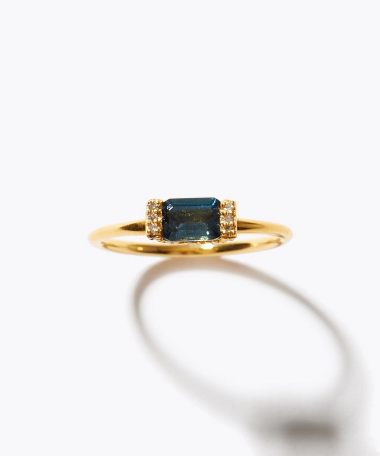 [elafonisi] rectangle london blue topaz pave diamond ring