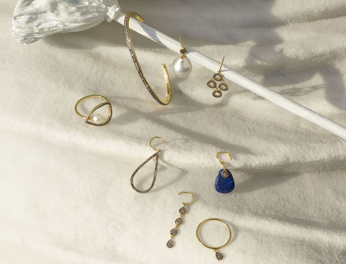  &ldquo;lotus&rdquo; &mdash;&mdash; 幻想的なベストセラーシリーズに新作登場