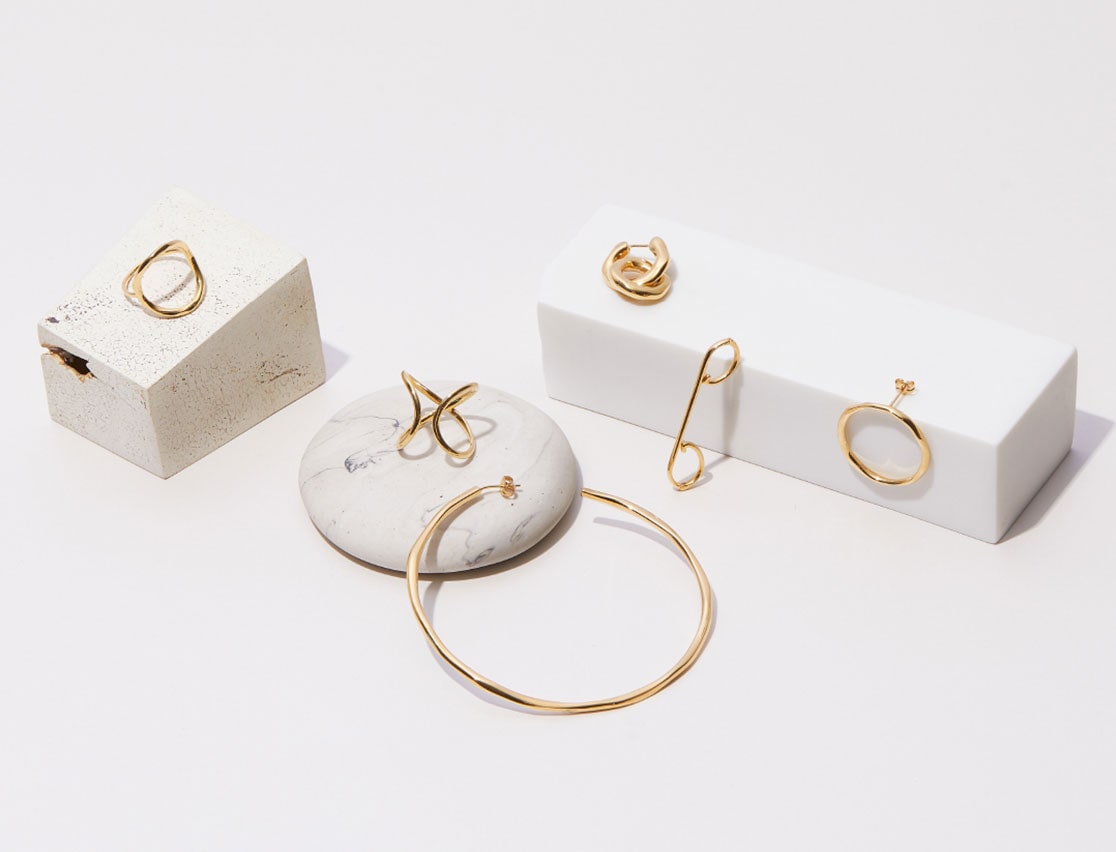 ボリューミーなフォルムと大胆なテクスチャーが魅力の&rdquo;ancient&rdquo;シリーズに新作登場