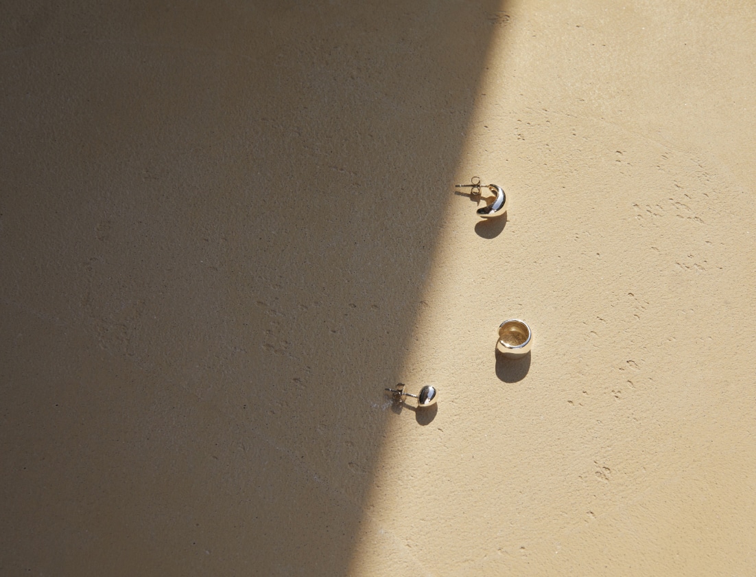 自然界の有機体を思い起こさせる&ldquo;bone&rdquo;から、クールなシルバーシリーズの新作登場