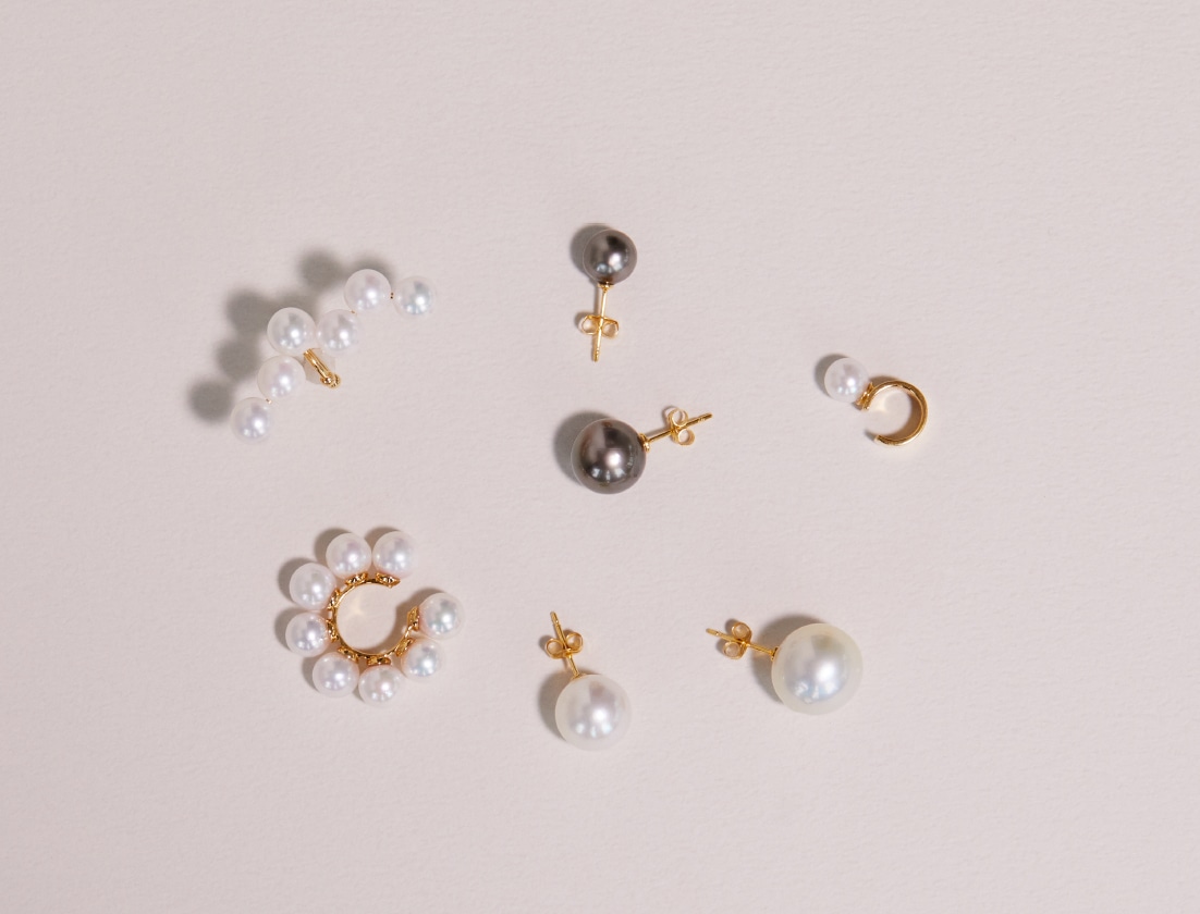 モダニティ溢れるパールジュエリーと、可憐なアニスシードモチーフの金細工