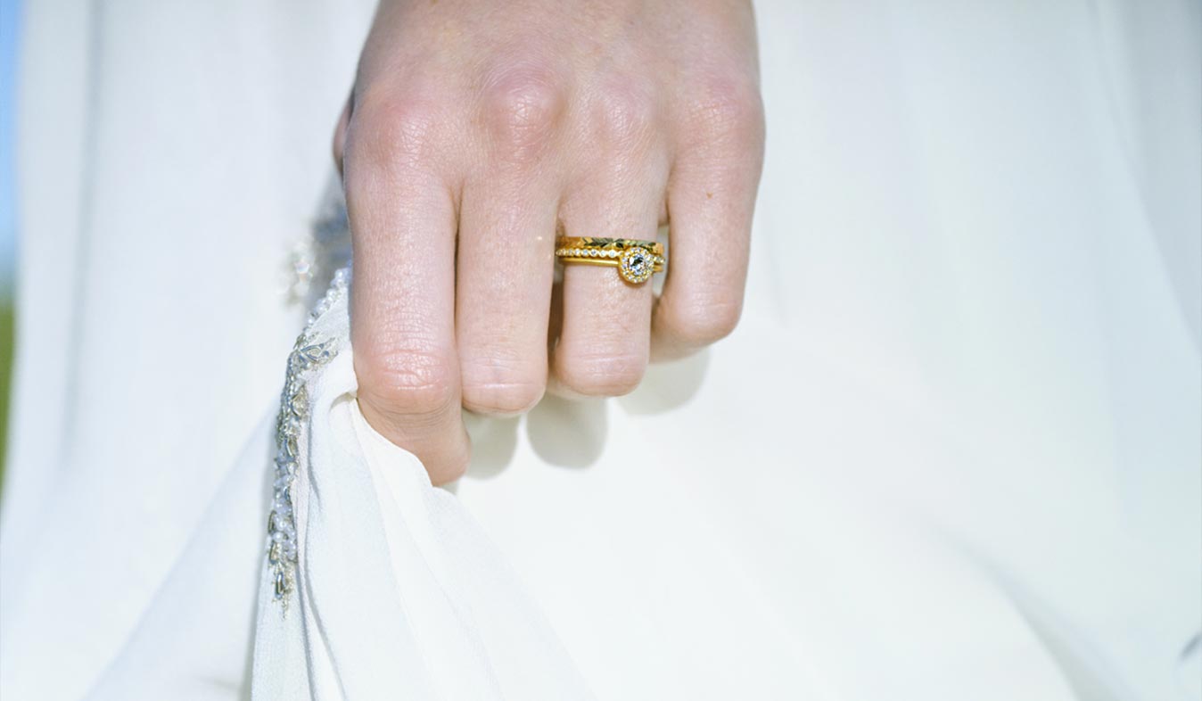 ブライダルドレスとジュエリーのレンタルサービス