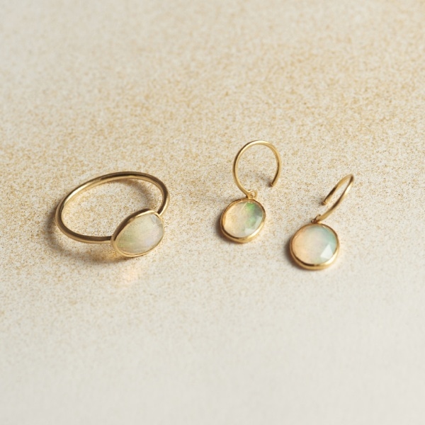 蠍座ラッキーアイテム