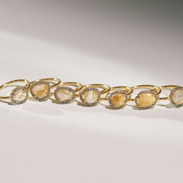 水瓶座ラッキーアイテム