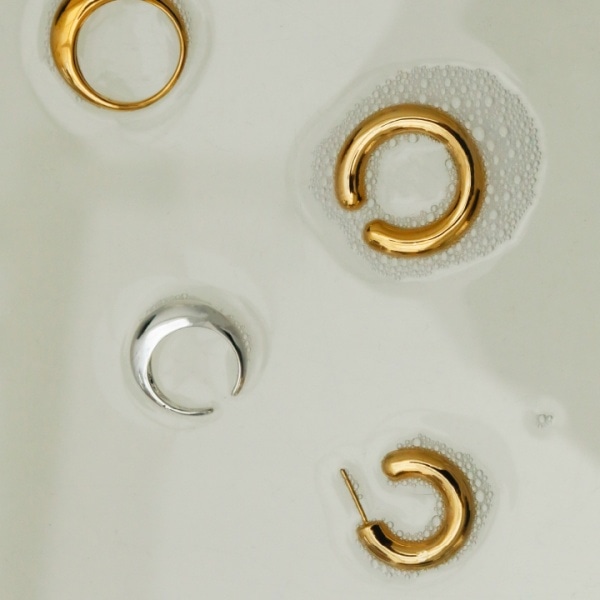 水瓶座ラッキーアイテム