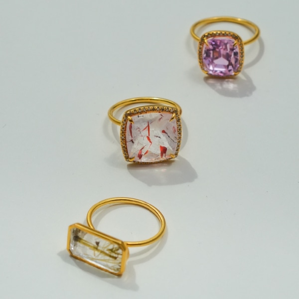 水瓶座ラッキーアイテム