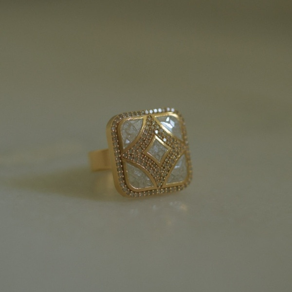 天秤座ラッキーアイテム