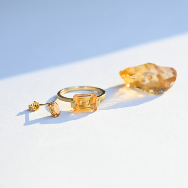 蠍座ラッキーアイテム