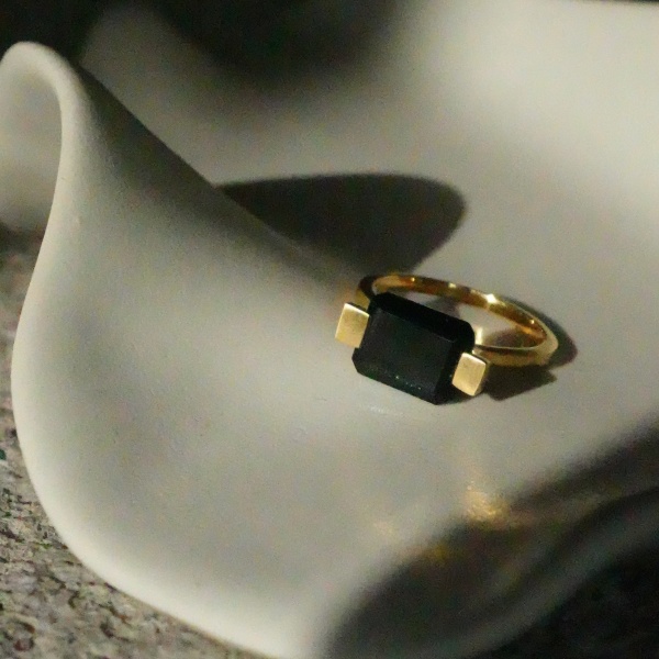 蠍座ラッキーアイテム