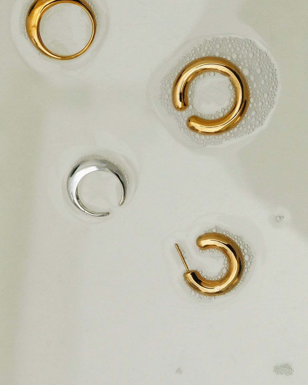 item 32